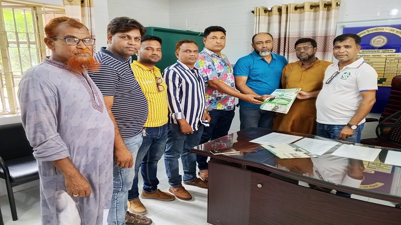 নিসচা ডুমুরিয়া শাখার নতুন কমিটির পরিচিতি সভা সফল করতে ওসি’র সাথে মতবিনিময়